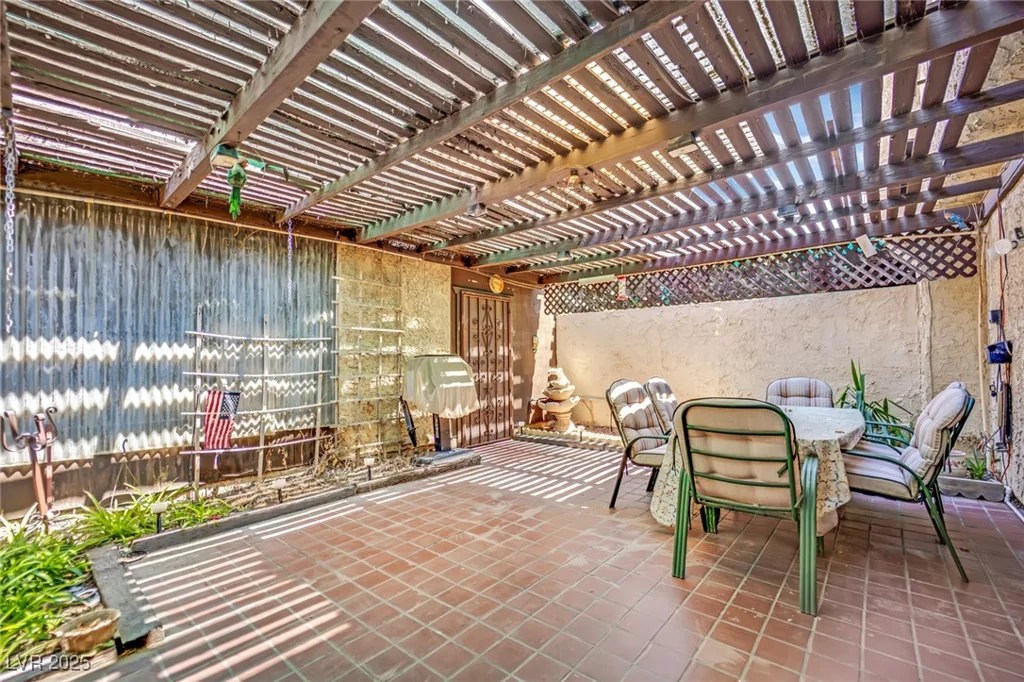 3309 China, Las Vegas, NV 89121