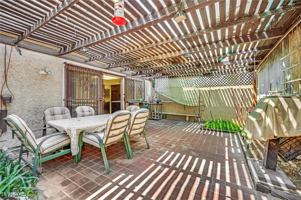3309 China, Las Vegas, NV 89121