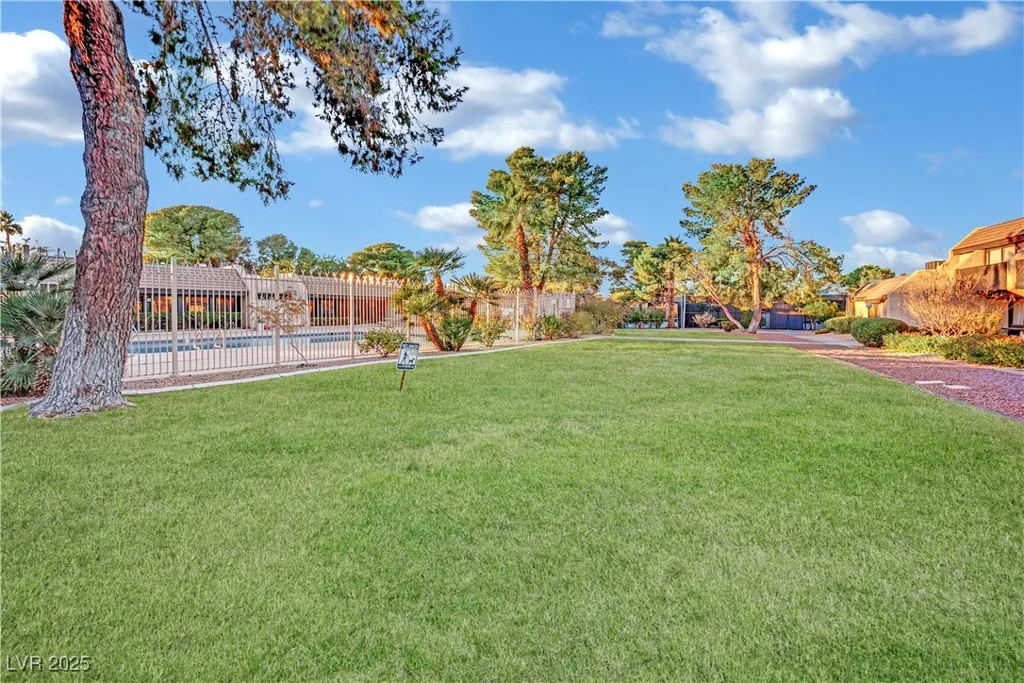 3309 China, Las Vegas, NV 89121