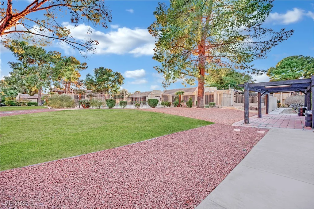 3309 China, Las Vegas, NV 89121