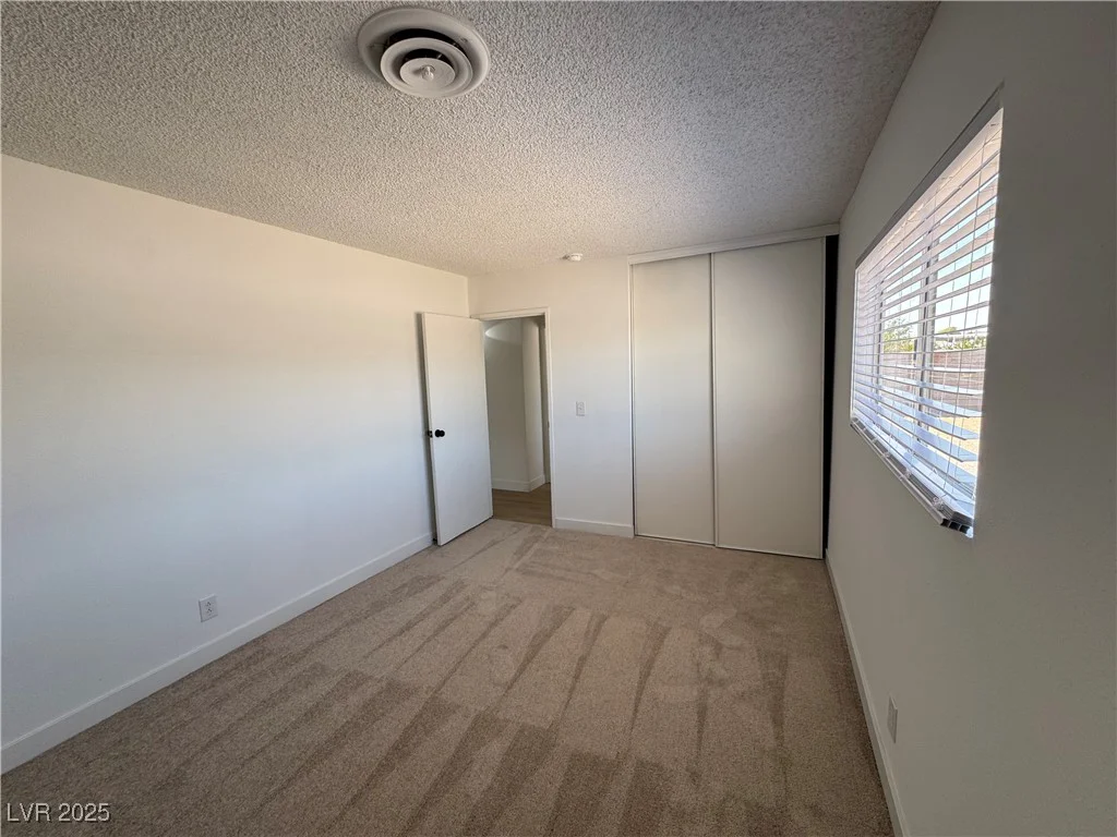 4091 Paramount, Las Vegas, NV 89115
