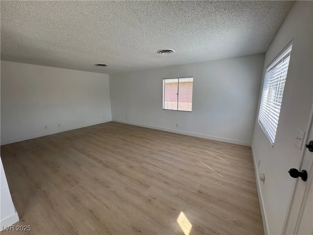 4091 Paramount, Las Vegas, NV 89115