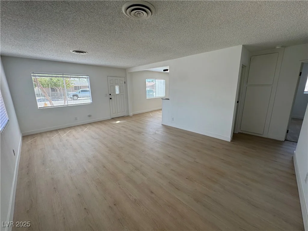 4091 Paramount, Las Vegas, NV 89115
