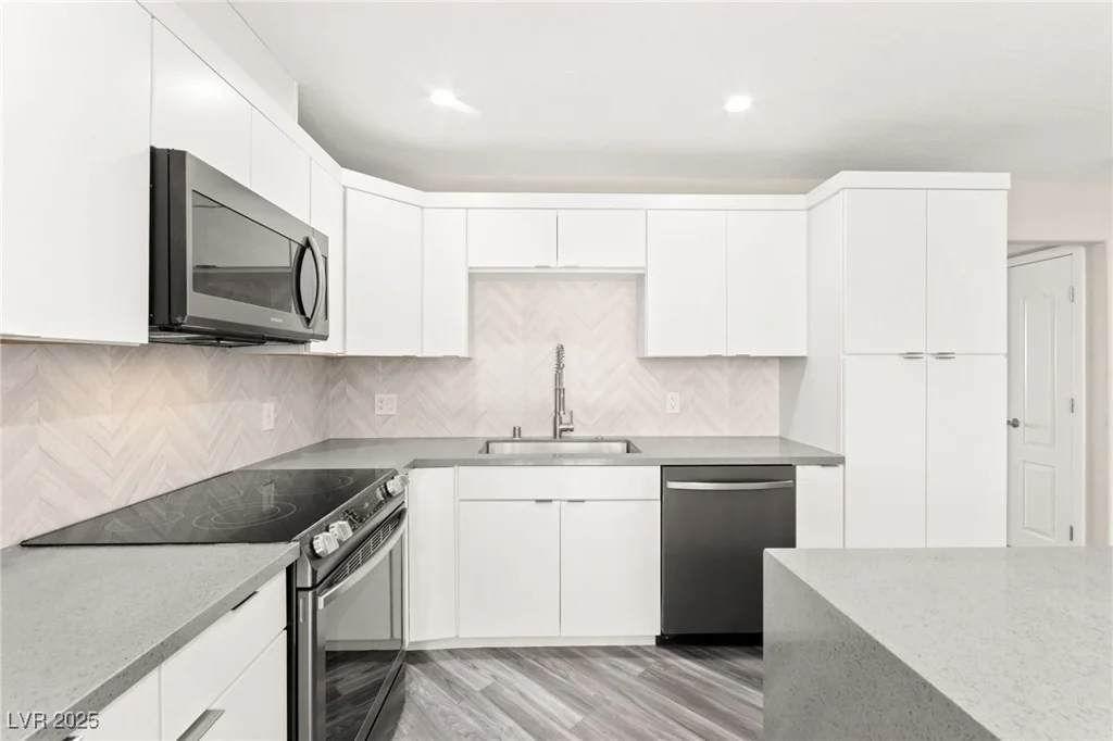 8410 Eldora, Las Vegas, NV 89117