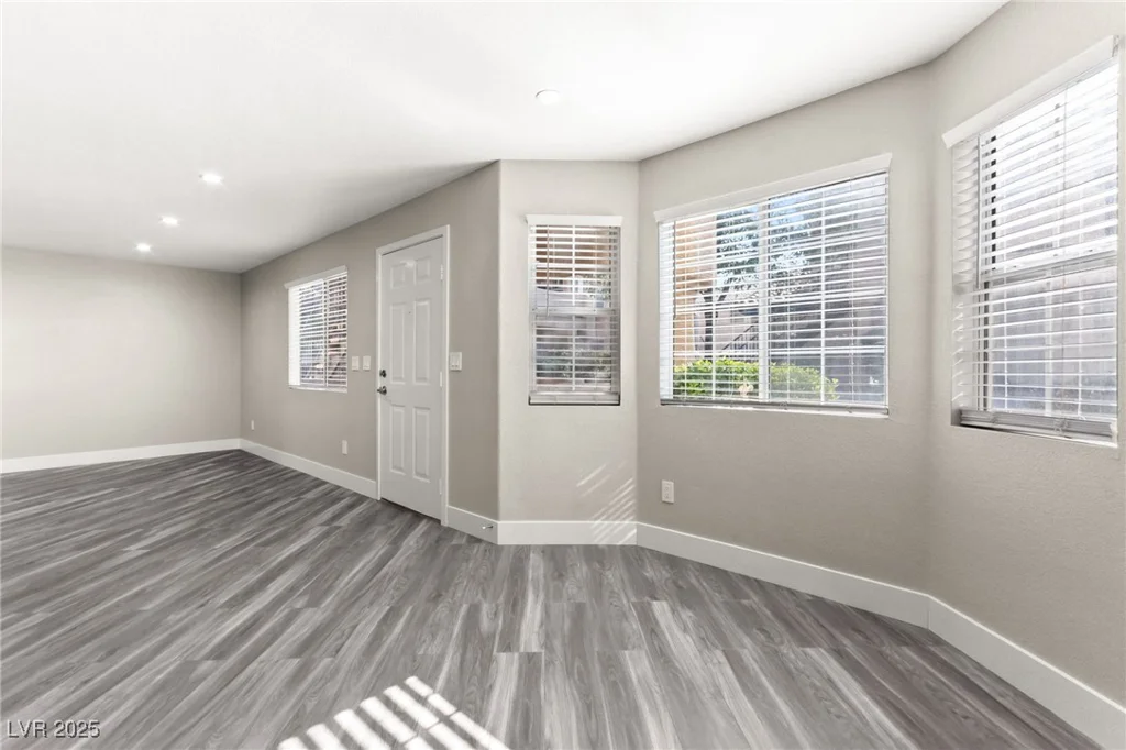 8410 Eldora, Las Vegas, NV 89117