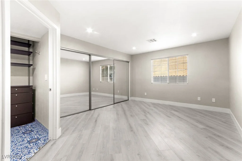 8410 Eldora, Las Vegas, NV 89117