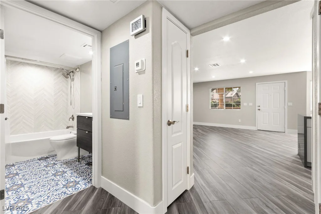 8410 Eldora, Las Vegas, NV 89117