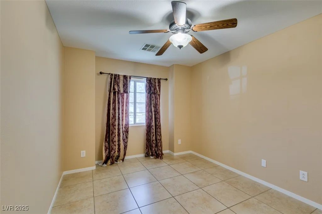 8219 Alameda Falls, Las Vegas, NV 89131