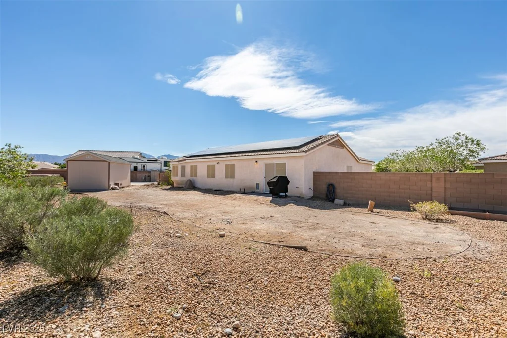 8219 Alameda Falls, Las Vegas, NV 89131
