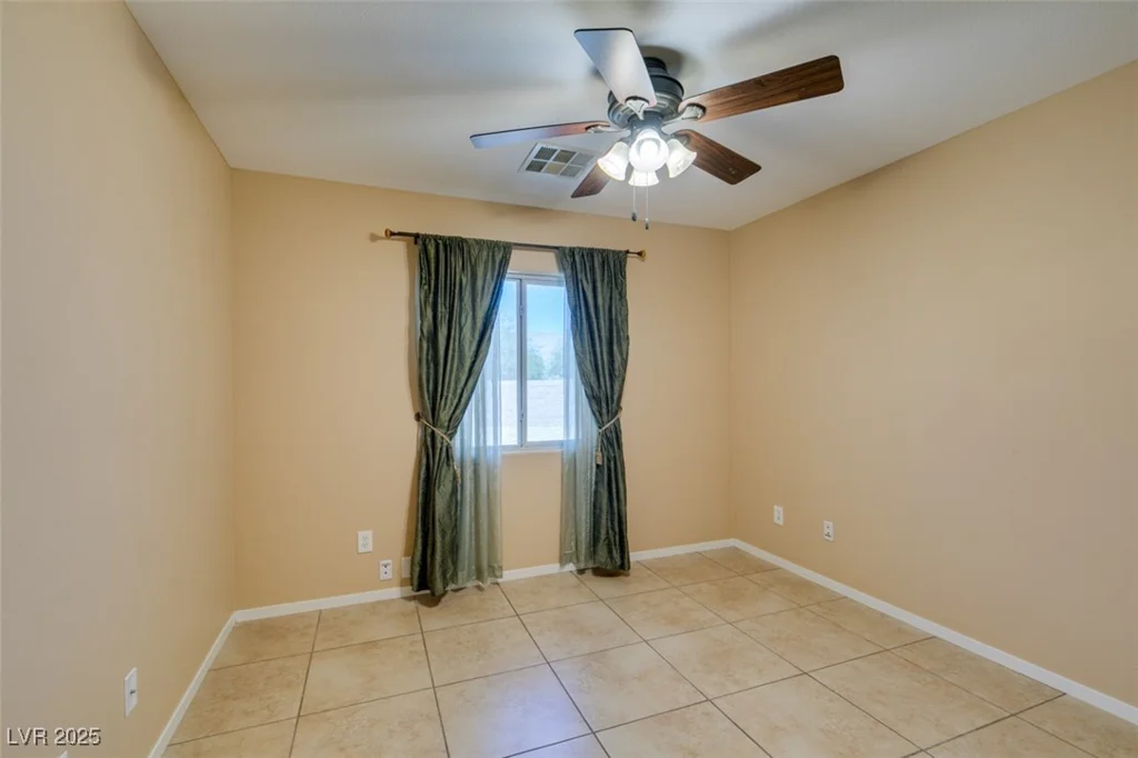8219 Alameda Falls, Las Vegas, NV 89131