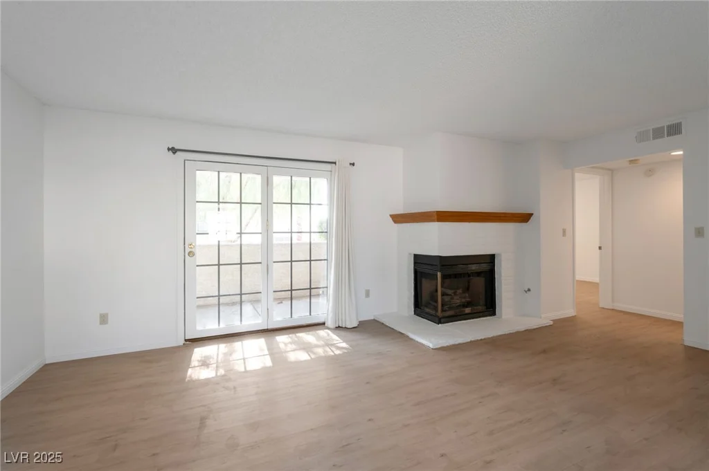 101 Luna, Las Vegas, NV 89145