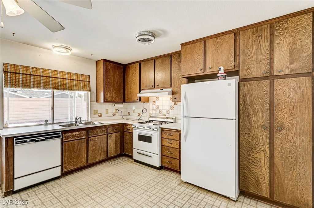 4356 Cloverhill, Las Vegas, NV 89147