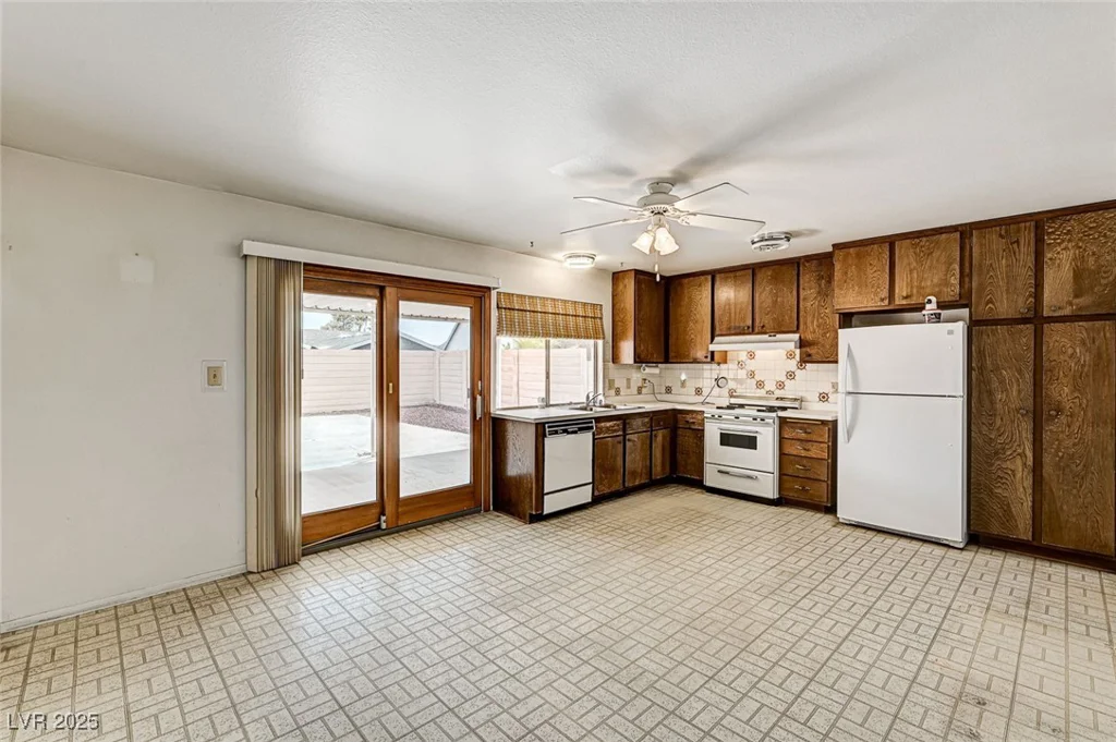4356 Cloverhill, Las Vegas, NV 89147