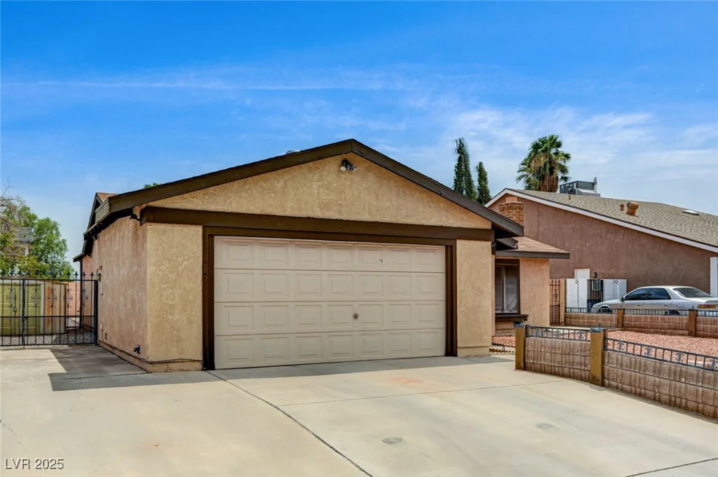 4356 Cloverhill, Las Vegas, NV 89147