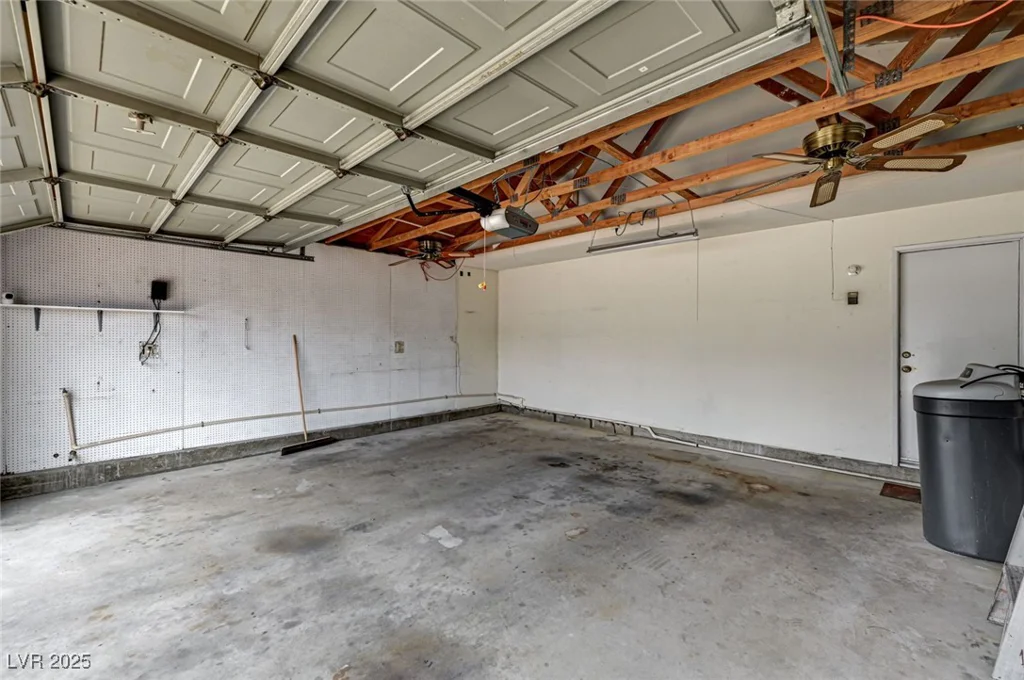 4356 Cloverhill, Las Vegas, NV 89147