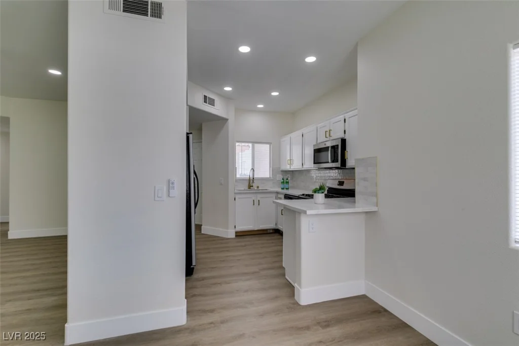 2117 Echo Bay, Las Vegas, NV 89128