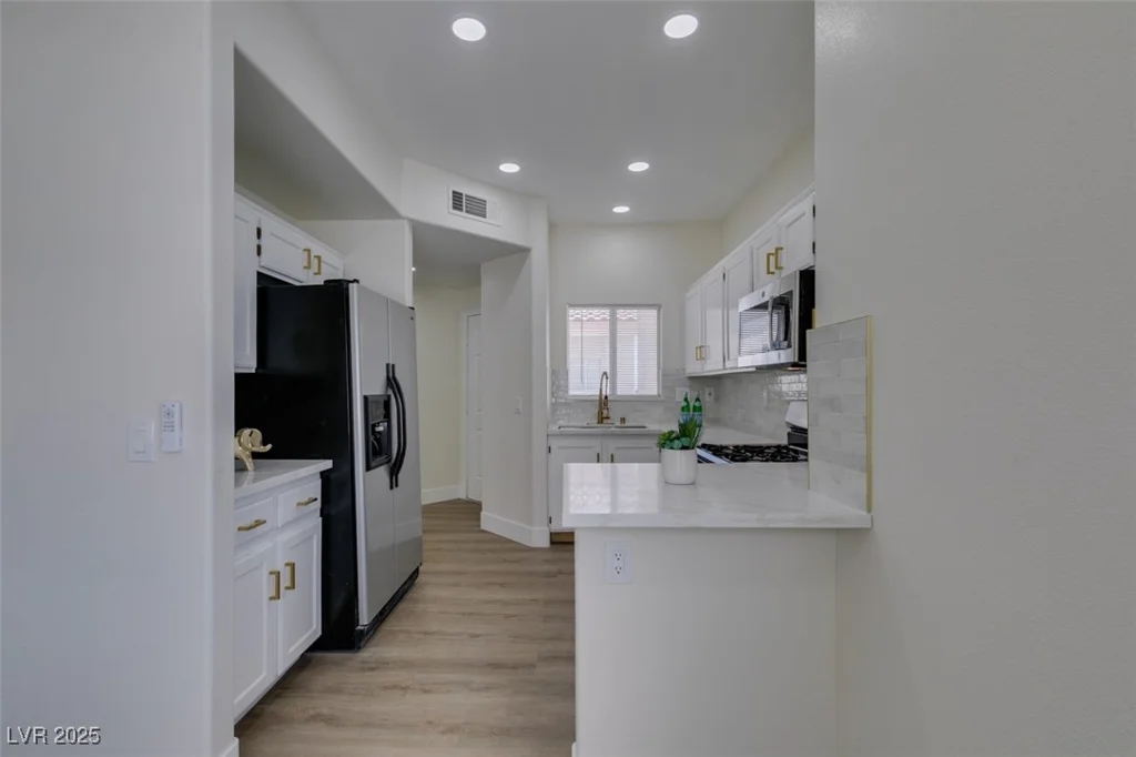 2117 Echo Bay, Las Vegas, NV 89128