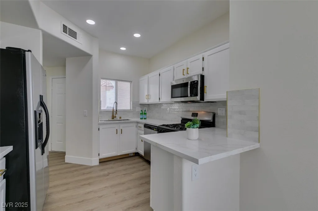 2117 Echo Bay, Las Vegas, NV 89128