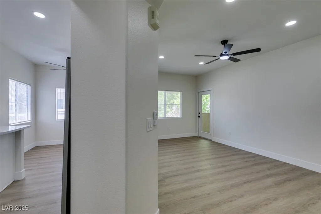 2117 Echo Bay, Las Vegas, NV 89128