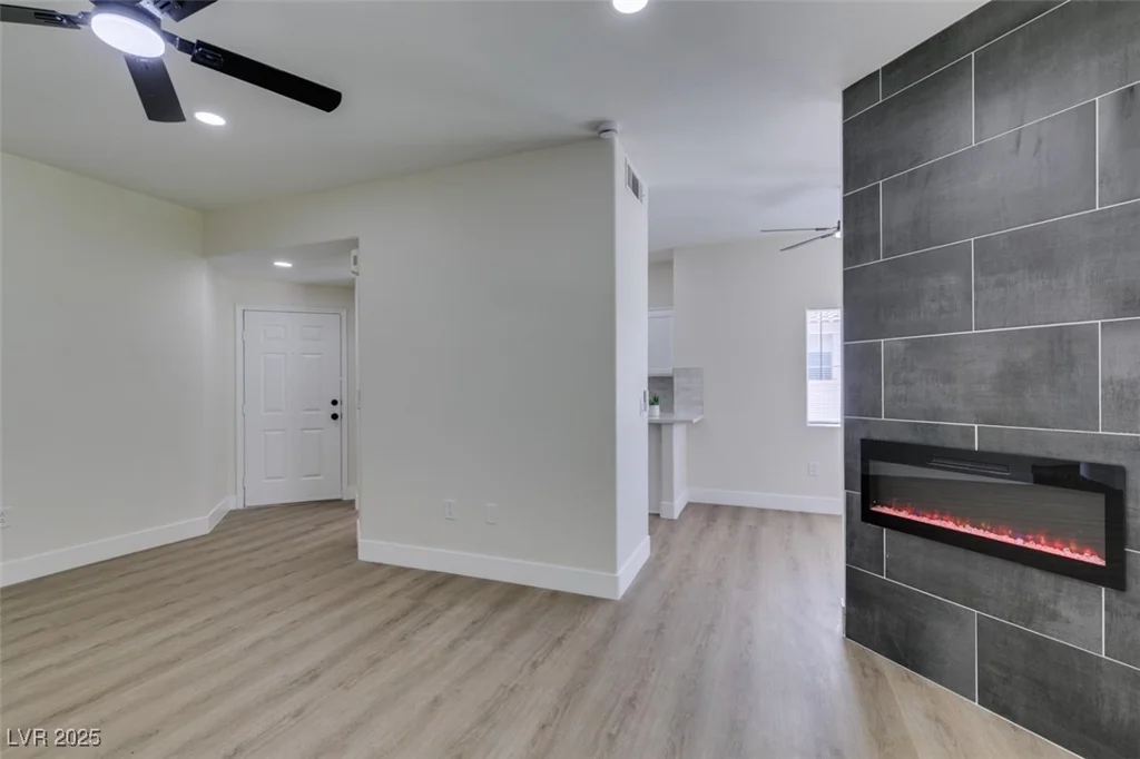 2117 Echo Bay, Las Vegas, NV 89128