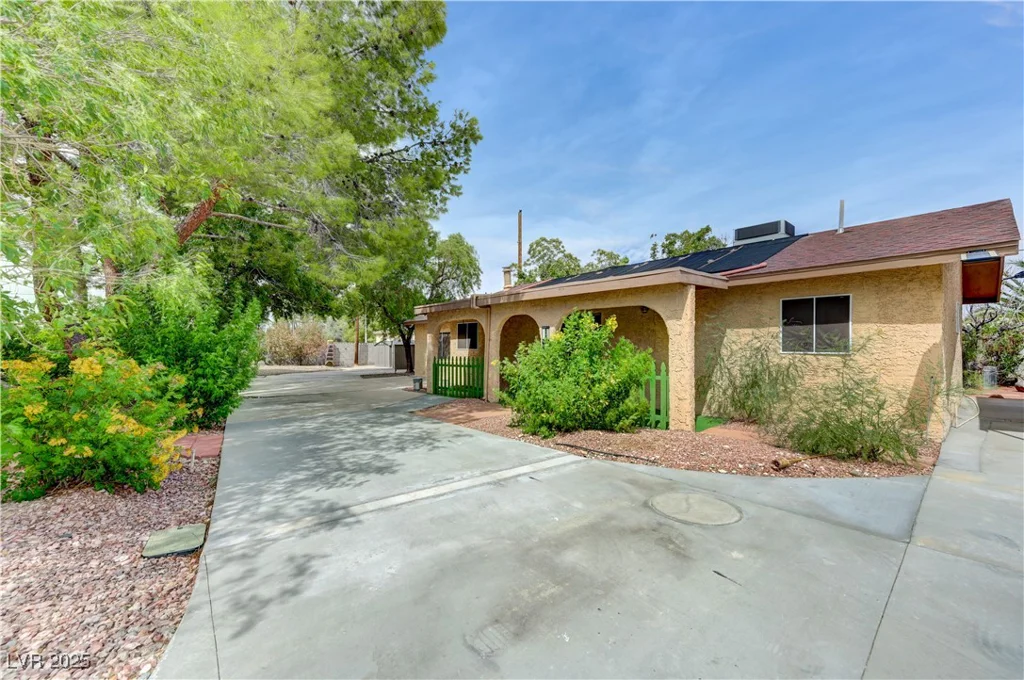 3132 El Camino, Las Vegas, NV 89146