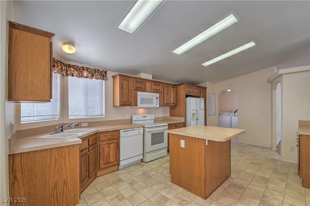 36 Potter, Pahrump, NV 89048
