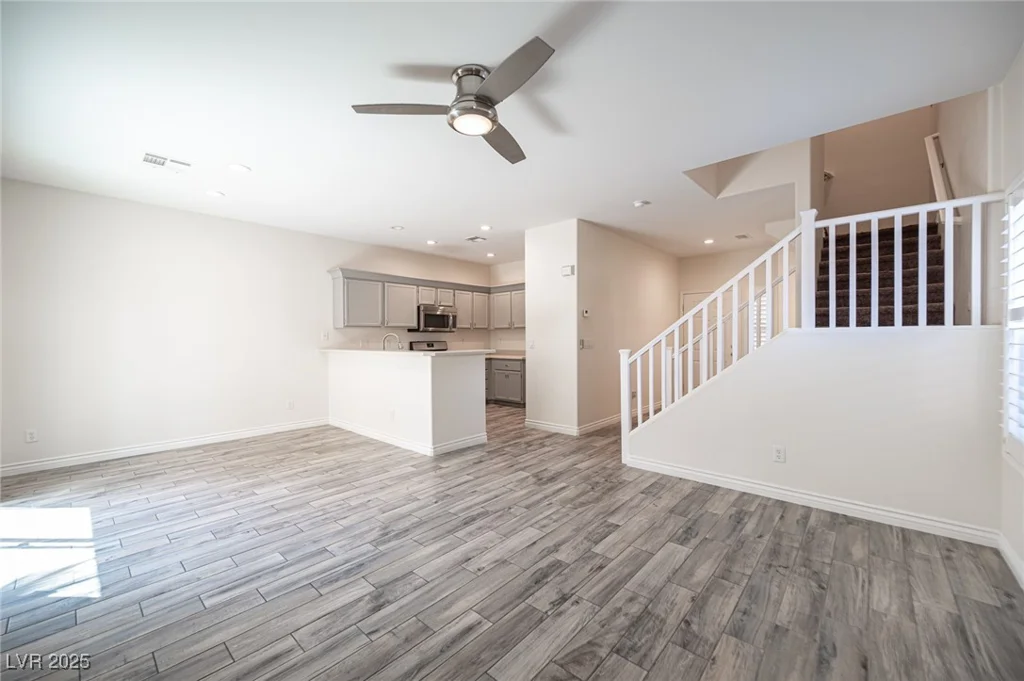 1233 Sunny Acres, North Las Vegas, NV 89081