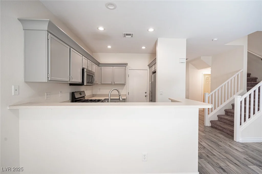 1233 Sunny Acres, North Las Vegas, NV 89081