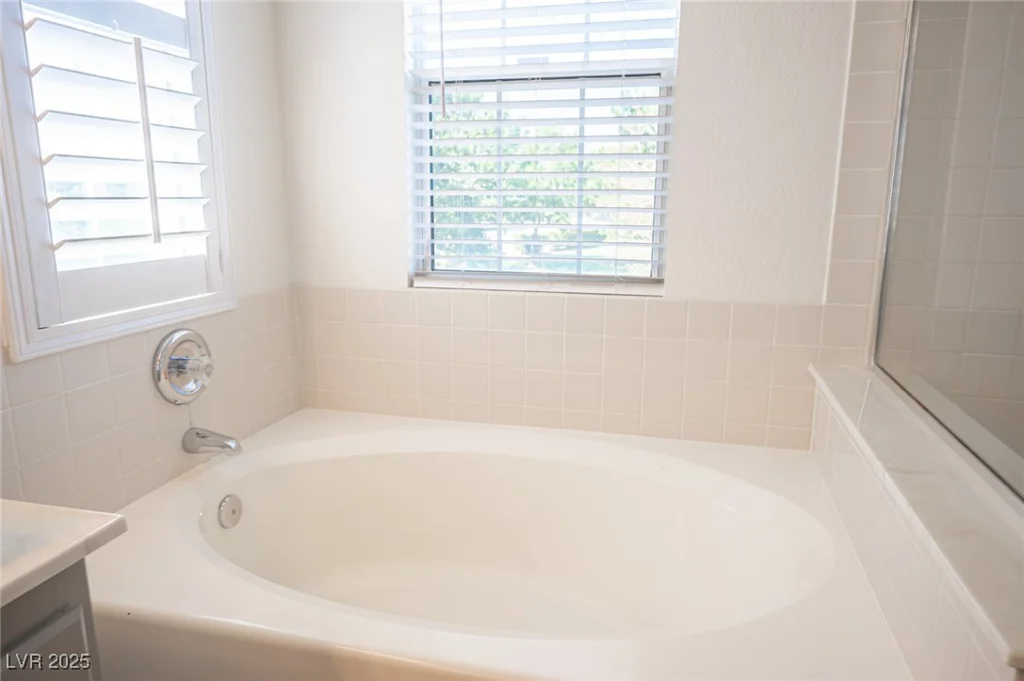 1233 Sunny Acres, North Las Vegas, NV 89081