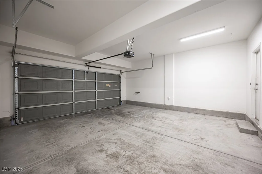 1233 Sunny Acres, North Las Vegas, NV 89081