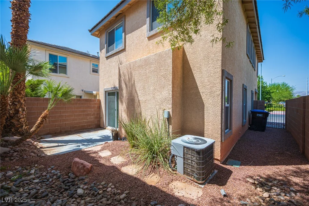 1233 Sunny Acres, North Las Vegas, NV 89081