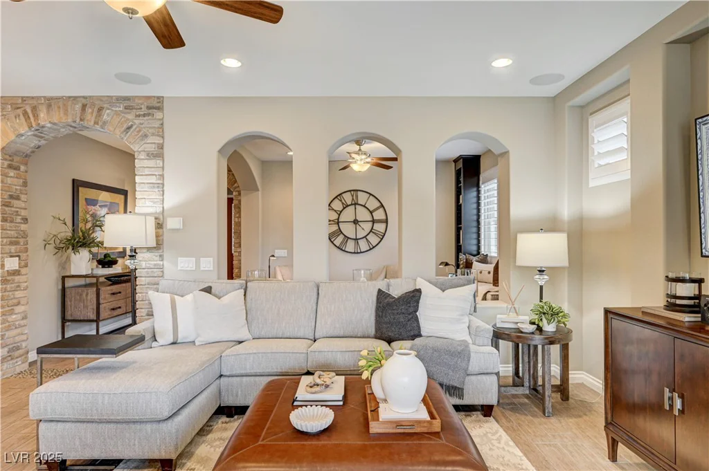 5813 Summit Greens, North Las Vegas, NV 89081