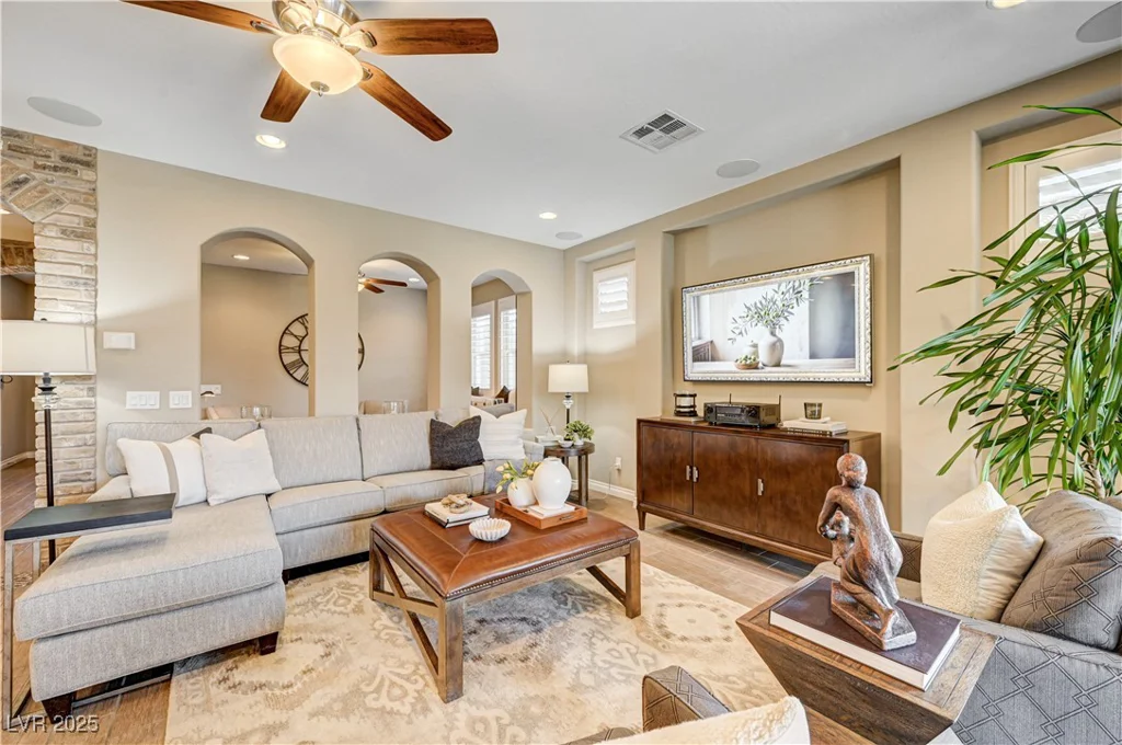 5813 Summit Greens, North Las Vegas, NV 89081