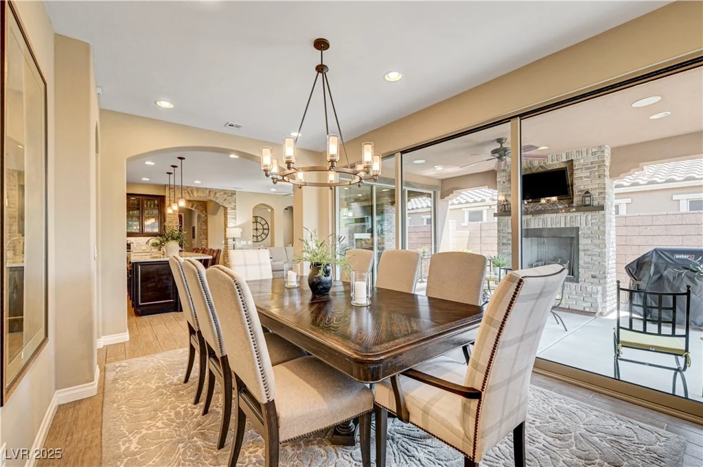 5813 Summit Greens, North Las Vegas, NV 89081