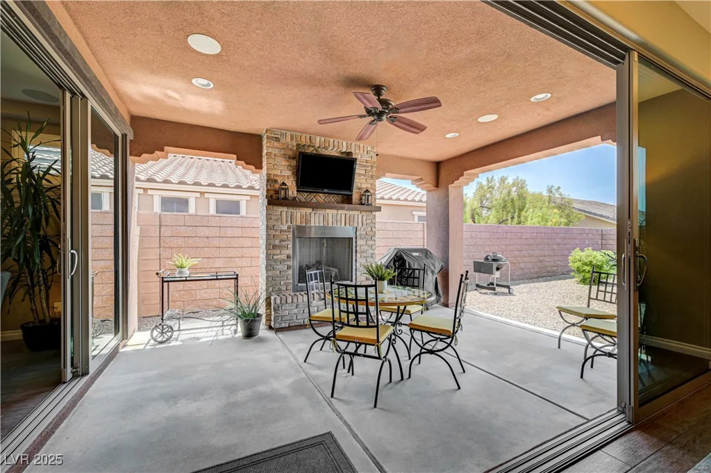 5813 Summit Greens, North Las Vegas, NV 89081