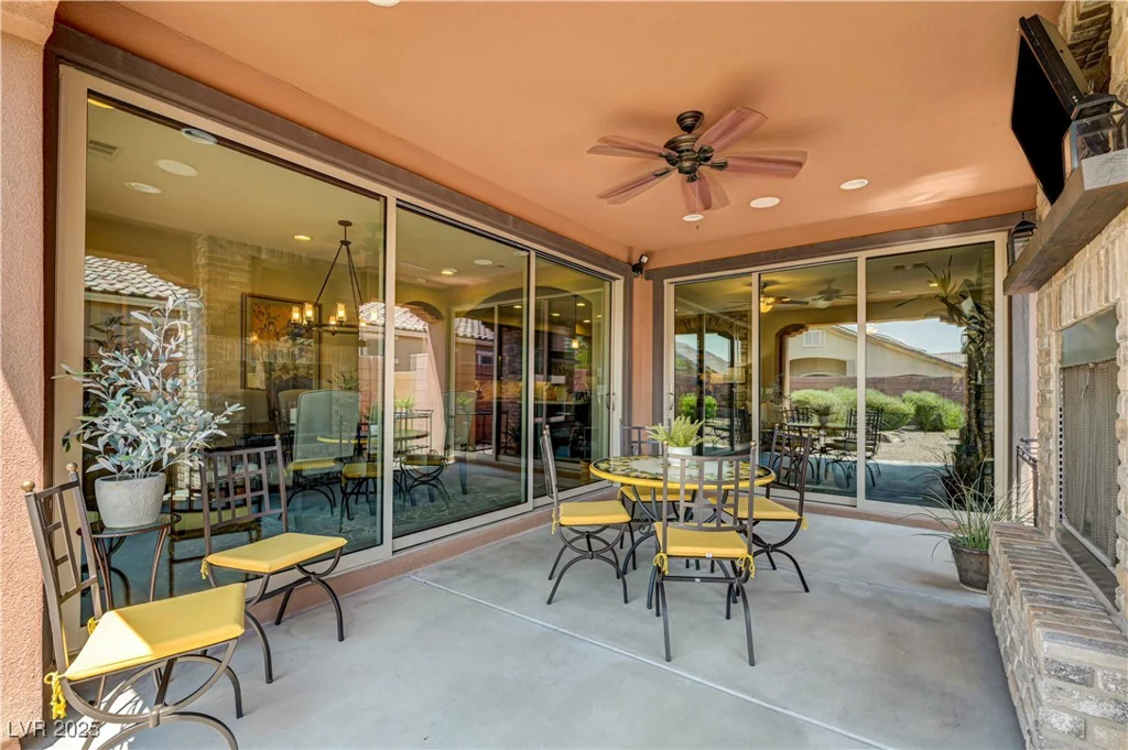5813 Summit Greens, North Las Vegas, NV 89081