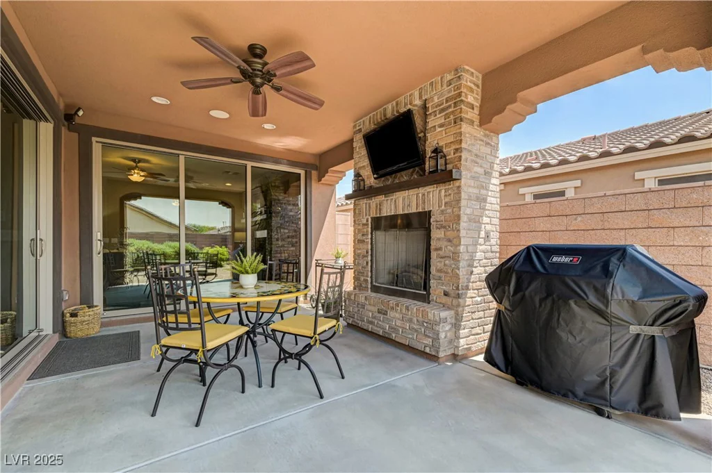 5813 Summit Greens, North Las Vegas, NV 89081