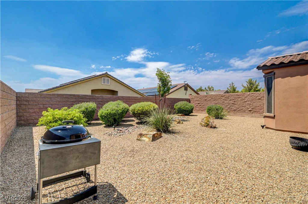 5813 Summit Greens, North Las Vegas, NV 89081