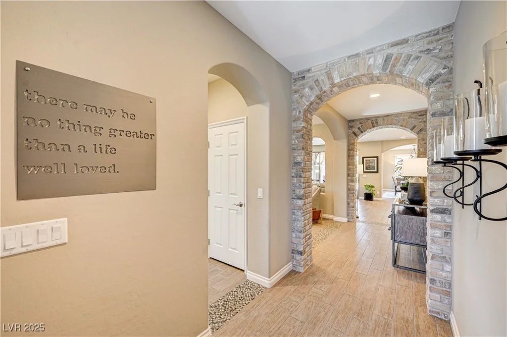 5813 Summit Greens, North Las Vegas, NV 89081