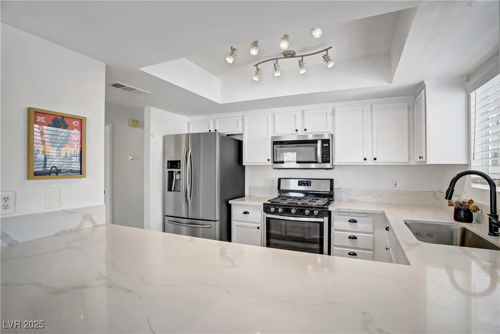 1616 Royal Canyon, Las Vegas, NV 89128