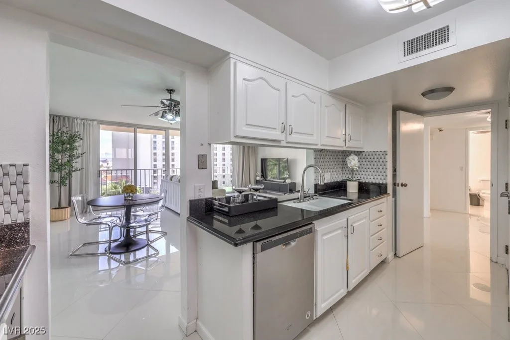 205 Harmon, Las Vegas, NV 89169