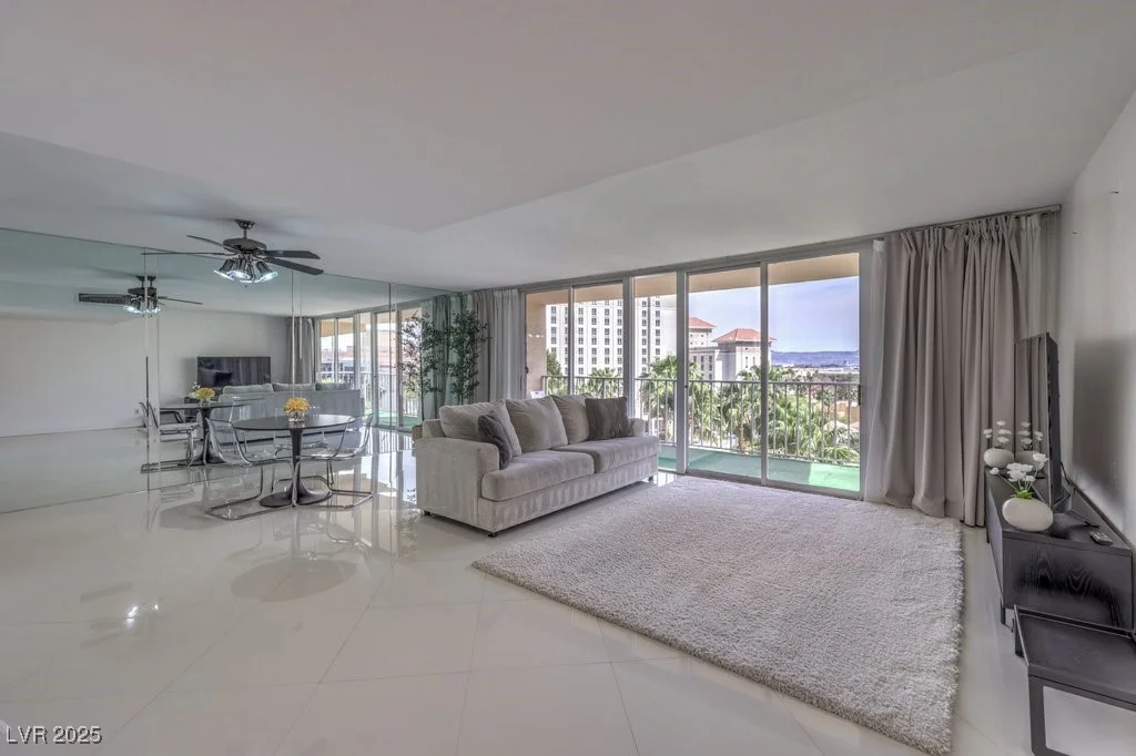 205 Harmon, Las Vegas, NV 89169