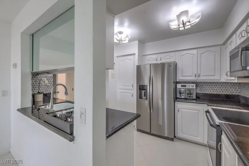 205 Harmon, Las Vegas, NV 89169