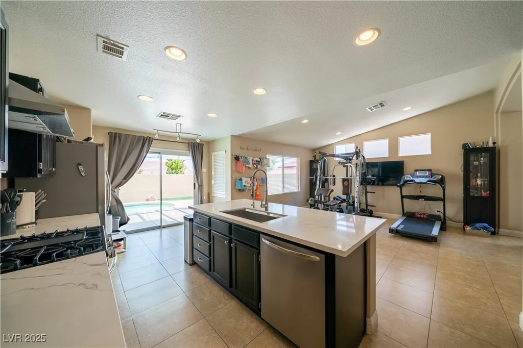 10412 Mountain Lodge, Las Vegas, NV 89144
