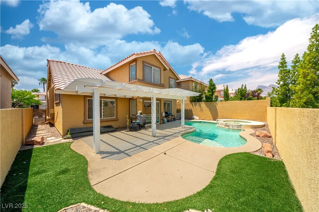 10412 Mountain Lodge, Las Vegas, NV 89144
