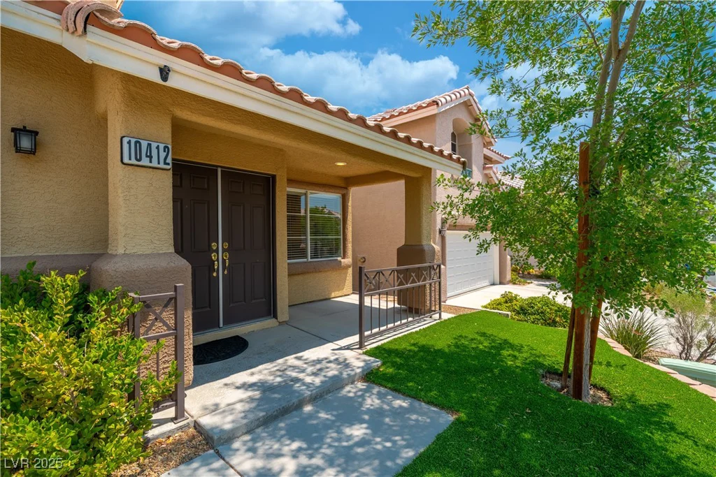10412 Mountain Lodge, Las Vegas, NV 89144