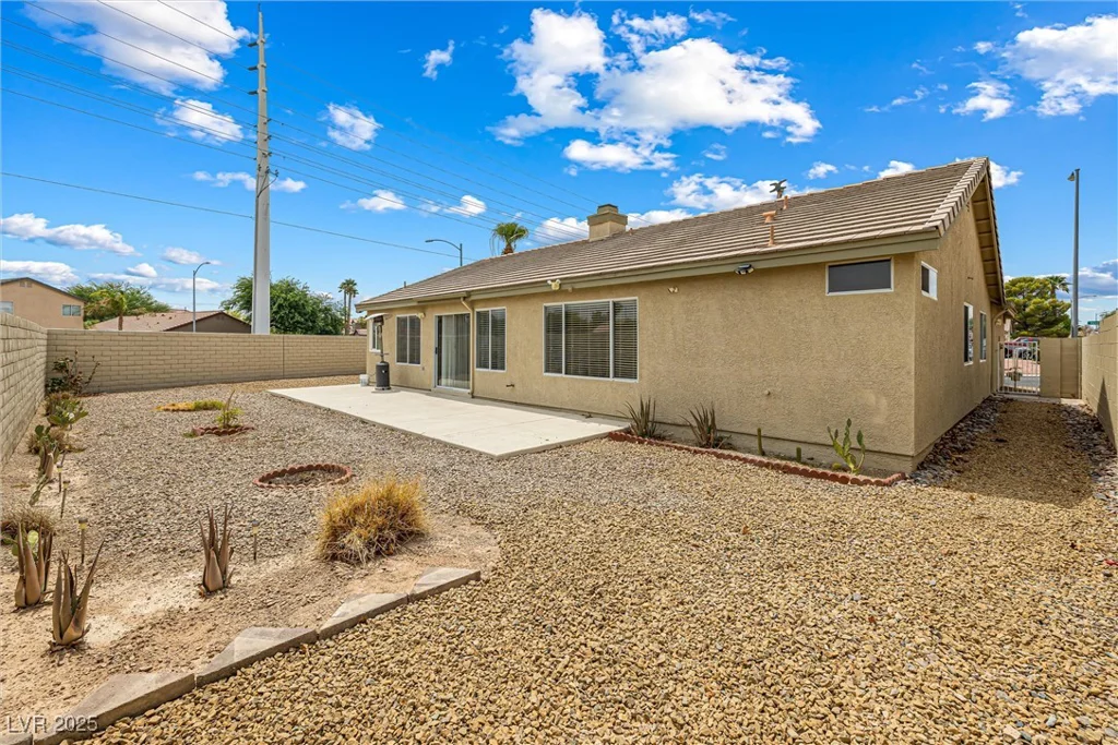 8878 Haviland, Las Vegas, NV 89123