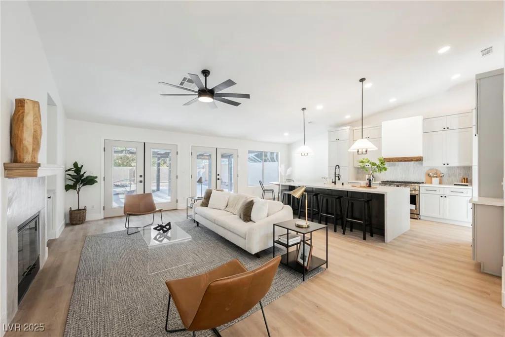 4016 Tyler William, Las Vegas, NV 89130
