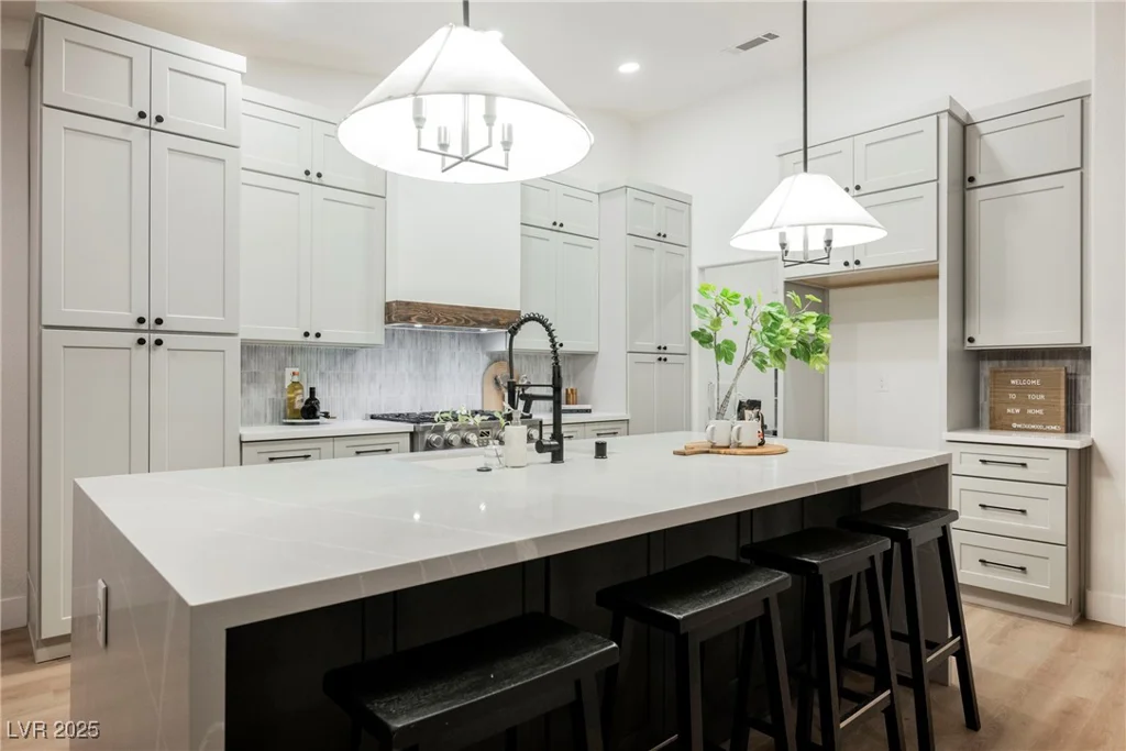 4016 Tyler William, Las Vegas, NV 89130
