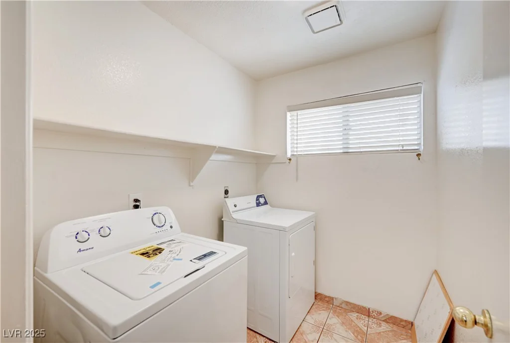 420 Clifton Heights, Las Vegas, NV 89145